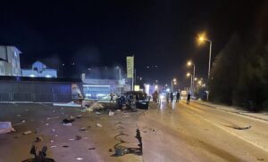 U teškoj saobraćajnoj nesreći poginuo mladić