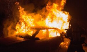 Živi na međuentitetskoj liniji u Sarajevu: Srbinu zapaljeni automobil i pomoćni objekti