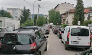 Saobraćaj u Banjaluci budi bijes: Od Lazareva do Starčevice sam išao 50 minuta VIDEO