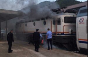 Zapalio se voz u Konjicu, putnici evakuisani VIDEO