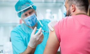 Korona borba se nastavlja: Od danas do srijede vakcinacija i revakcinacija Banjalučana
