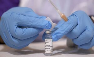 Nove doze za korona borbu: Zdravstvenim ustanovama Srpske isporučeno još 1.639 vakcina