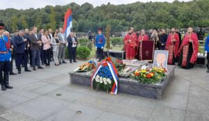 Navršilo se 14 godina od smrti! Položeni vijenci u znak sjećanja na Milana Jelića