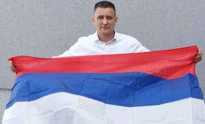 Raširio srpsku trobojku: Dan jedinstva “u režiji” predsjednika Gradskog odbora SNSD-a Banjaluka