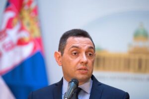 Vulin “bez uvijanja”: Svako ko uvrijedi Srbiju i Vučića u Hrvatskoj je zvijezda