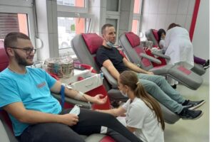Interesovanje učenika veće nego ranije: Banjalučki srednjoškolci darovali 261 dozu krvi