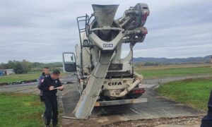 Iznenada počela sanacija: I policija na karting stazi u Zalužanima FOTO