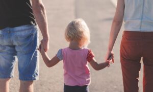Troškovi o kojima čovjek ne razmišlja: Deset stvari koje roditelji previše kupuju djeci