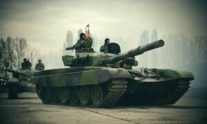 Dan oklopnih jedinica: Najavljena dalja ulaganja u Vojsku Srbije