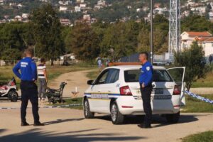 Autom “pokosio” bebu i majku na šetalištu: Dijete transportovano u bolnicu