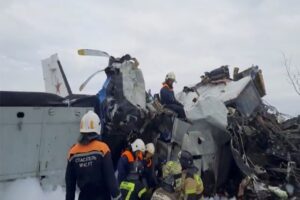 Novi detalji avionske nesreće u Rusiji: Preživjeli samo padobranci u repu aviona