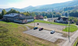 Poboljšana bezbjednost učenika: U dvorištu Osnovne škole u Karanovcu izgrađen parking