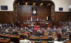 Dnevni red Skupštine Srbije: Odbijen Prijedlog rezolucije o Srebrenici
