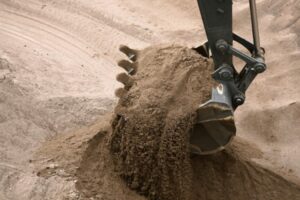 Podignuta optužnica: Protivpravnom eksploatacijom šljunka i pijeska zaradili 2,7 miliona KM