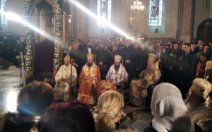 Patrijarh Porfirije predvodio svetu arhijerejsku liturgiju u Sabornoj crkvi u Sarajevu