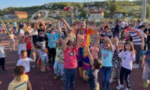 Najmlađi “gospodare” centrom Banjaluke: Festival „Dječija zemlja“ na Trgu Krajine