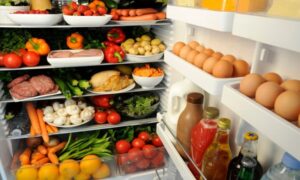 Pomaže da bacaju manje hrane: Nova aplikacija vodi računa o roku trajanja hrane u frižideru