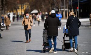 Podaci Agencije za statistiku BiH: Žene obrazovanije od muškaraca, ali ih je manje na glavnim pozicijama