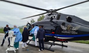 Helikopterski servis na usluzi građanima: Trudnica transportovana iz Trebinja u UKC RS