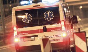 Prevezen u Urgentni centar: Muškarac skočio sa nadvožnjaka na auto-put