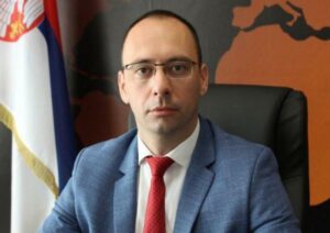 Simić poručio: Tokom smjene Rosu namjerno oštetio vozila u vlasništvu Srba