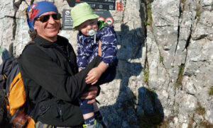 Bravo, mališa! Dvogodišnji Matej popeo se na vrh Trebevića, velika pomoć bio mu je tata