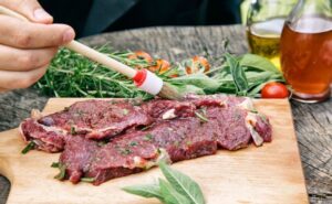 Trikovi kuvara: Kako da meso nikada ne bude tvrdo već toliko sočno da se topi u ustima