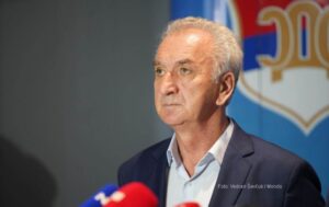 Šarović nakon sastanka Dodika i Vučića: Šta je sa vraćanjem Vojske RS?