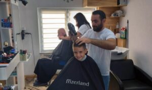 Humanitarna akcija: Frizeri i kozmetičari radili za bolesnu djecu
