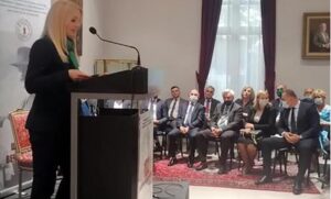 “Ostavio nam je divnu poeziju”: Trivićeva u Mostaru poručila da nije lako pričati o Šantiću