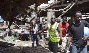 Horor na pijaci: Napadači na motorima ubili više od 40 ljudi, mnogo radnji i zgrada zapaljeno