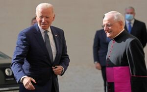 Tek drugi katolik na čelu države u istoriji Amerike: Papa Franjo se sastao sa Bajdenom