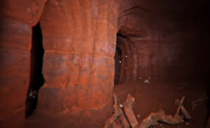 “Zapravo izgleda zaista jezivo”: Misteriozna pećina slučajno otkriće jutjubera VIDEO