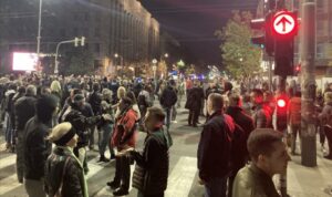 U Beogradu protest građana nezadovoljnih odlukom o kovid propusnicama