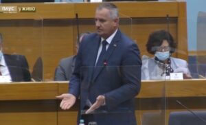 “Riječ je o spinovima”: Višković tvrdi da nije bilo neslaganja ministara na posebnoj sjednici Vlade