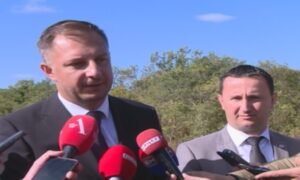 Ćorić i Ćurić obišli lokaciju: Izgradnja aerodroma u Trebinju nije upitna, u toku izrada dokumentacije