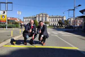 Semberija domaćin: Trka “Beograd – Banjaluka”, simbolično obilježena startno/ciljna linija