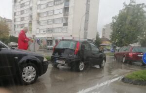 Usporen saobraćaj: Sudar u Obilićevu kod pijace