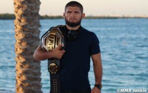 Bivši UFC šampion razriješio dilemu: Nurmagomedov progovorio o povratku u ring