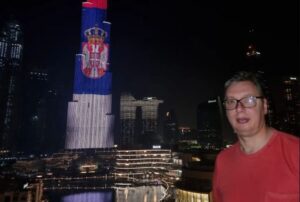 U čast Aleksandra Vučića: Burj Khalifa sinoć bila osvijetljena zastavom Srbije