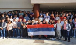 Cvijanovićeva u Srpskoj gimnaziji u Budimpešti: Donirala 25.000 evra