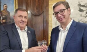 Vučić i Dodik nazdravili pobjedi u Lisabonu: Jedna čašica – jedan gol, pa smo morali po dvije FOTO