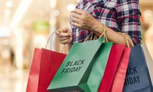 Dan kada ljudi kupuju kao “ludi”: Šta je “Crni petak” i kako je dobio ime