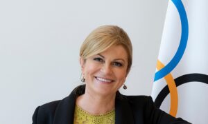 Kolinda Grabar-Kitarović u kratkim hlačama: Svi komentarišu njene noge FOTO