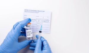 Nekolicina “crnih ovaca” pokušala da se obogati: Organizovana prevara u centru za vakcinaciju