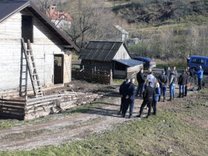 Premijer RS u Trnovu posjetio domaćina kojem je stradalo stado ovaca