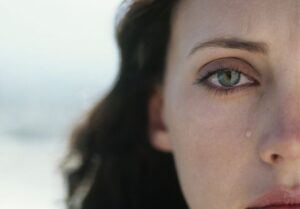 Često tvrdimo da su pokazatelj tuge: Može li nam plakanje pomoći da se osjećamo bolje?