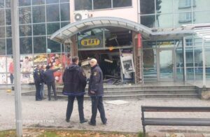 Eksplozija probudila građane: Plinskim bombama raznijeli dva bankomata