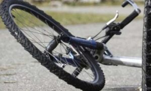 Nesreća u Banjaluci: Automobil udario biciklistu
