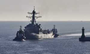Američki razarač uplovio u Crno more: Rusi ga gledaju “kroz nišan”